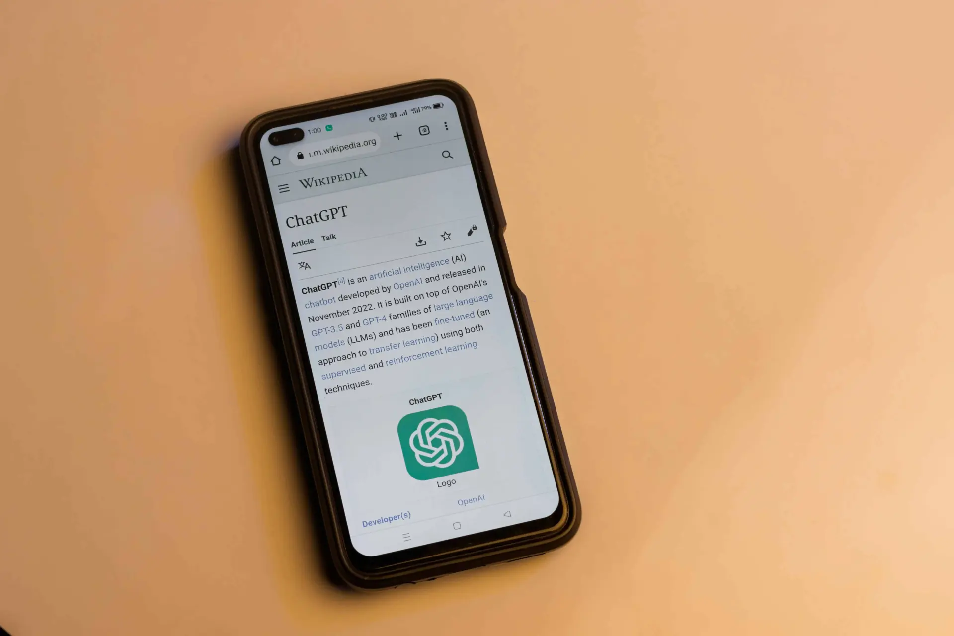 Teléfono móvil con ChatGPT